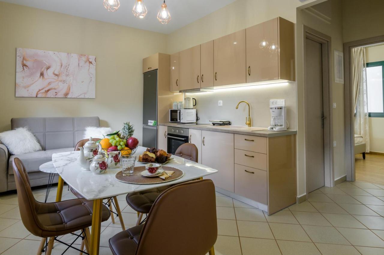Nikola'S & Joanna'S Apartments 阿尔戈斯托利翁 外观 照片